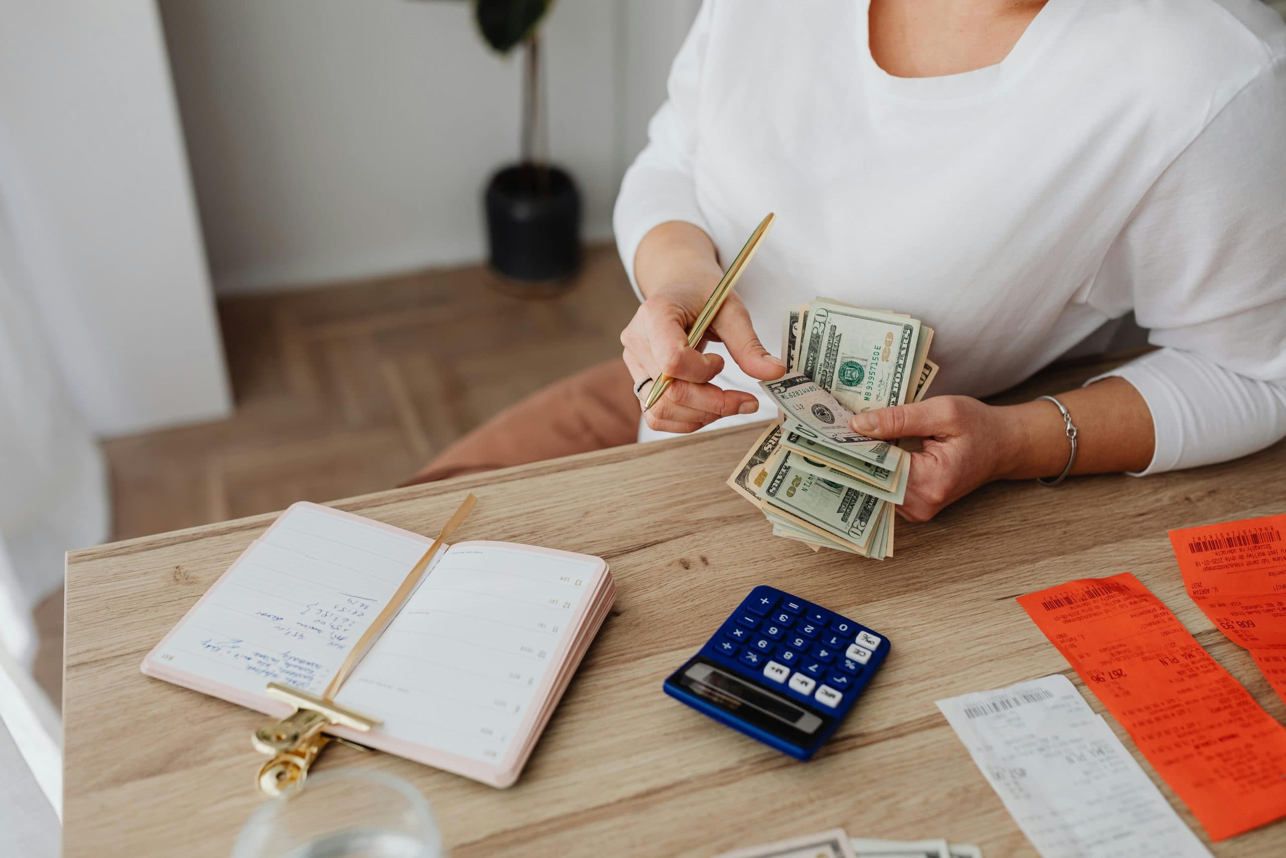 Choosing Repayment Frequency For Payday Loans: Weekly vs Fortnightly vs Monthly Using MoneySmart Assumptions