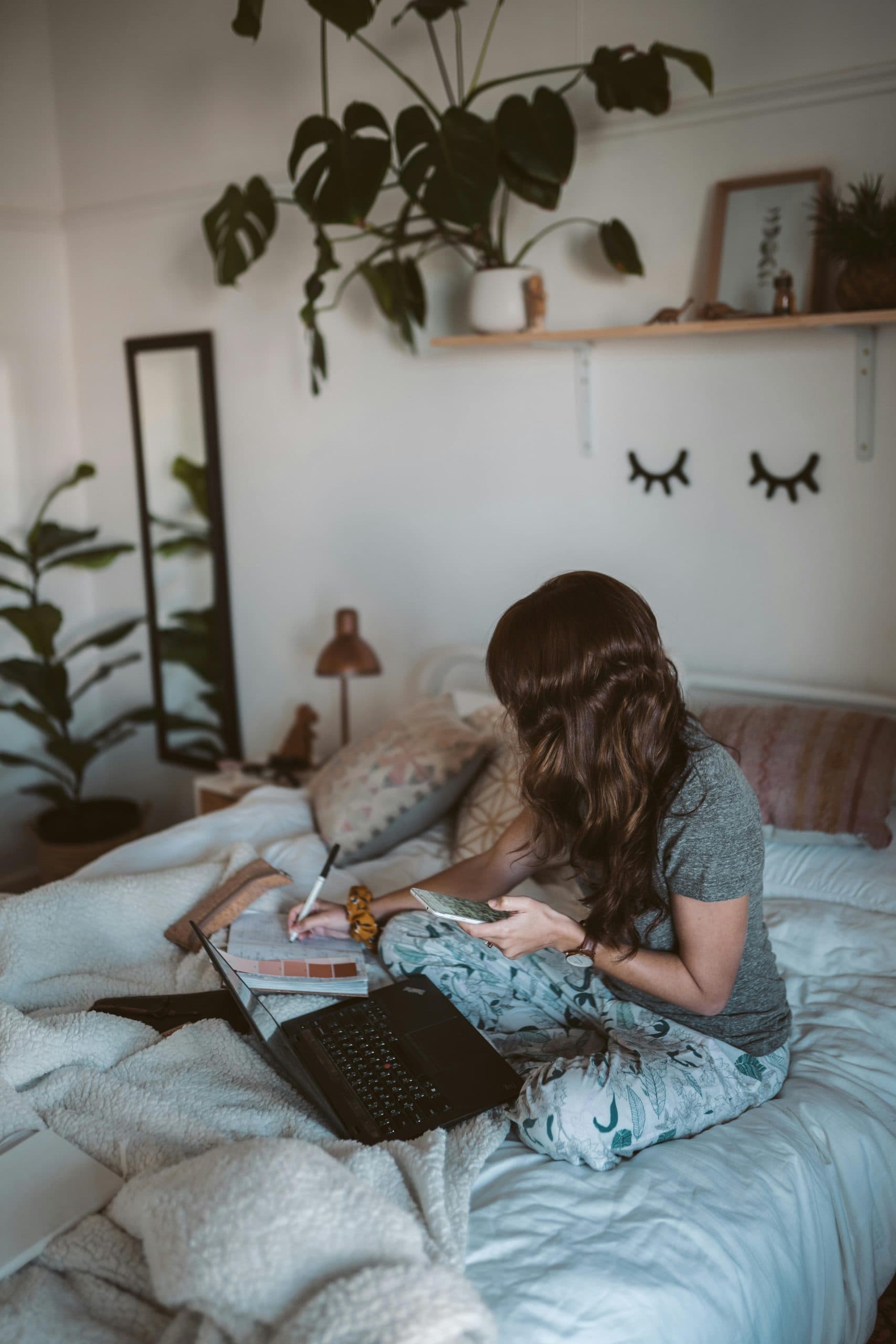 How to Start a Side Hustle in Australia: Equipment and Setup Costs